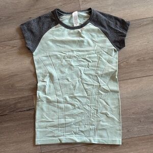 Ivivva Mint and Charcoal Short Sleeve Tee